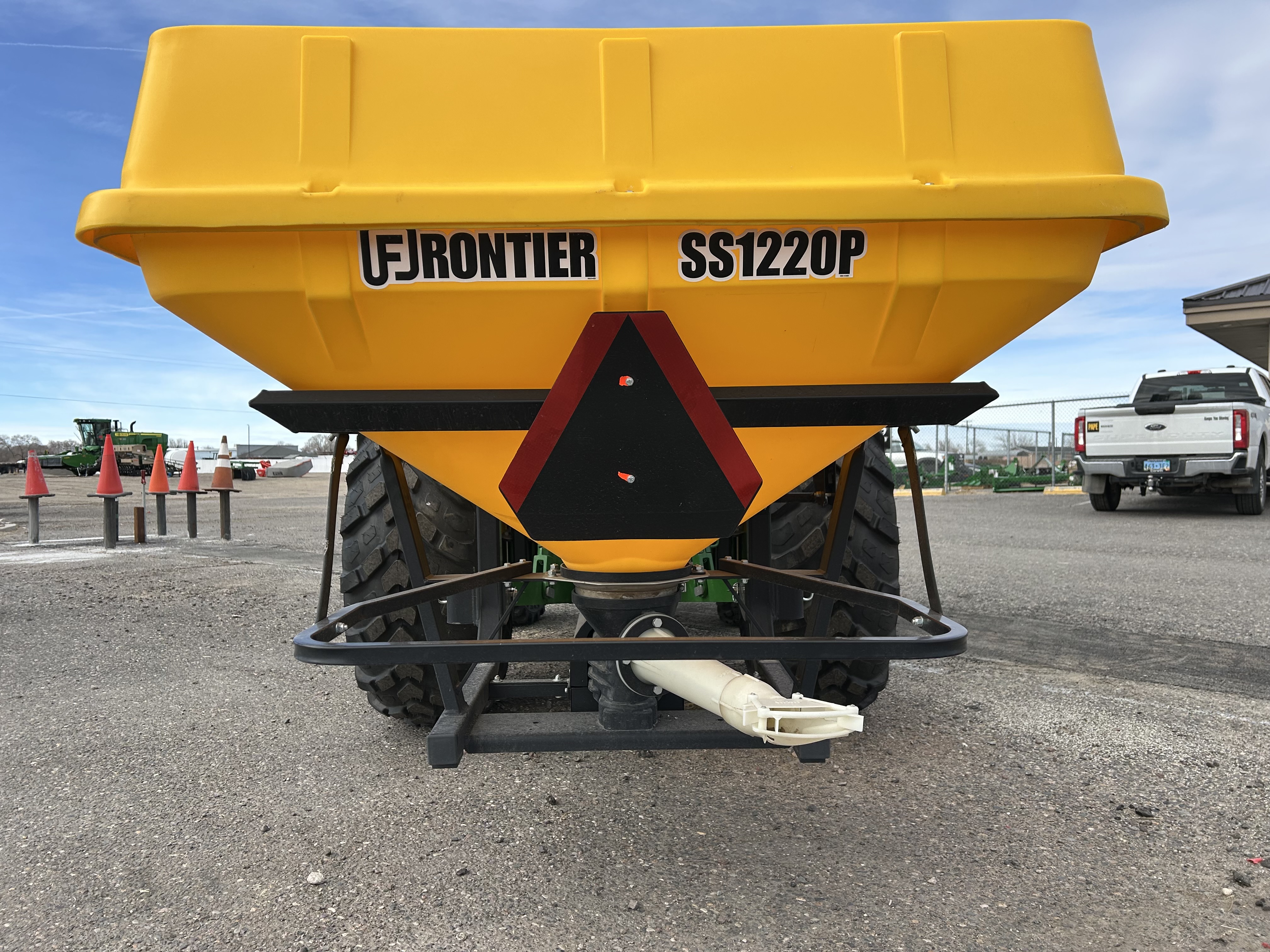 2024 Frontier SS1220