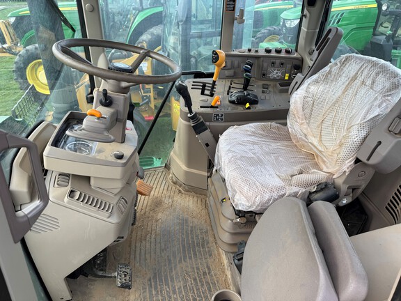 2019 John Deere 6145M