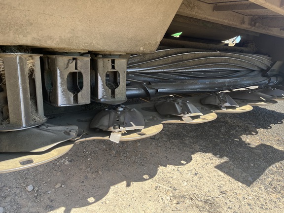 2016 John Deere W235