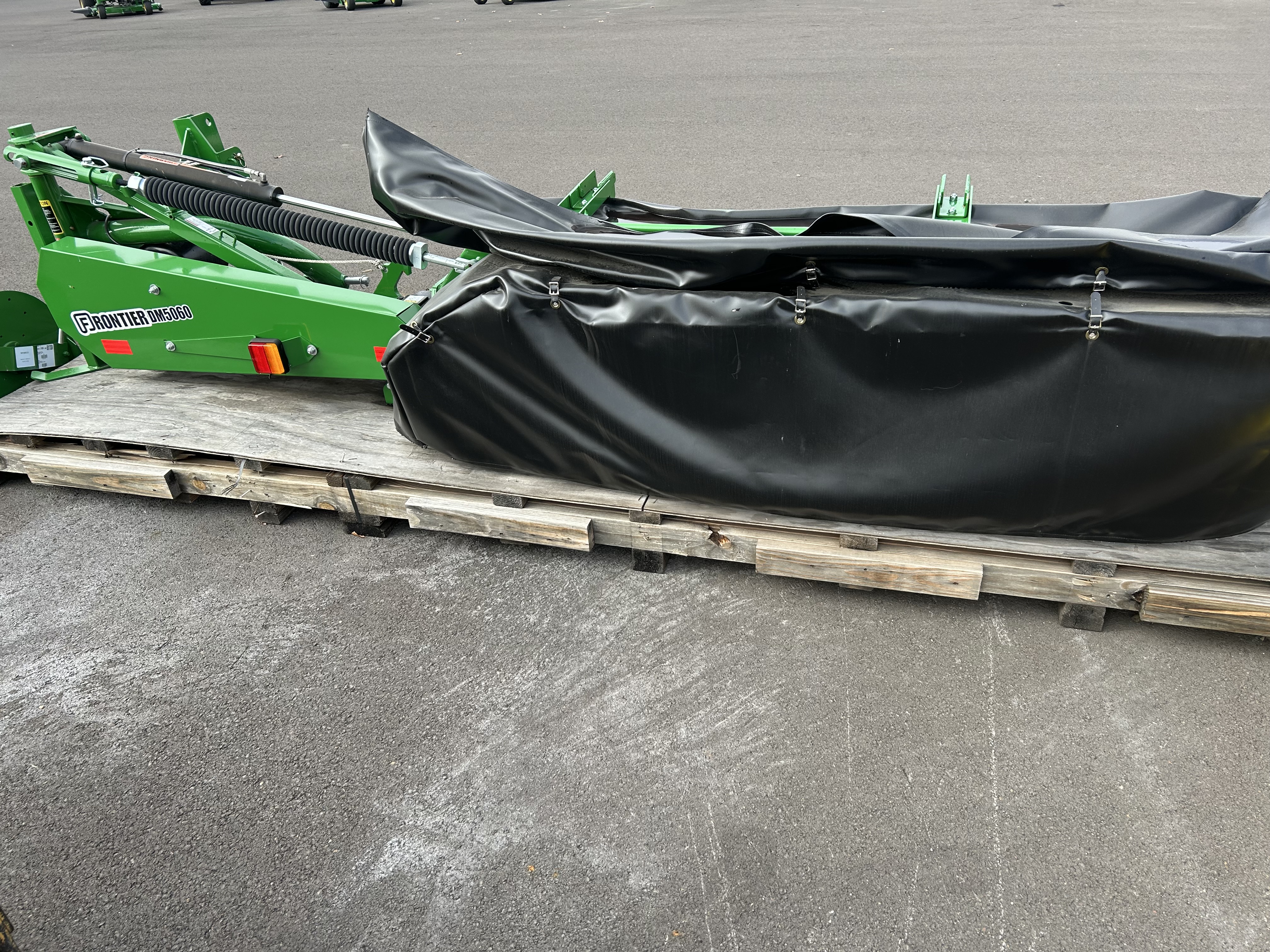 2024 Frontier DM5060