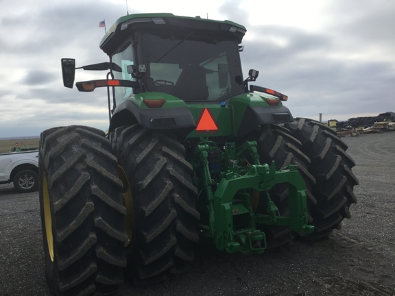 2025 John Deere 8R370