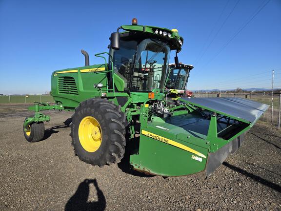 2016 John Deere W235