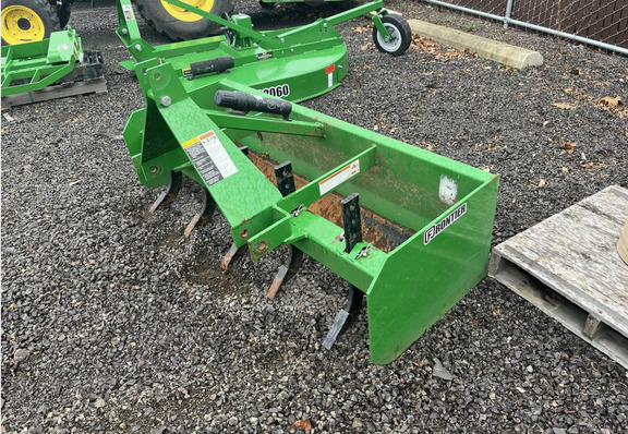 2022 John Deere 3025E