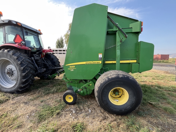 2013 John Deere 569