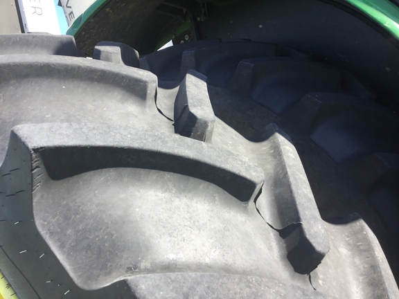 2025 John Deere 6R250