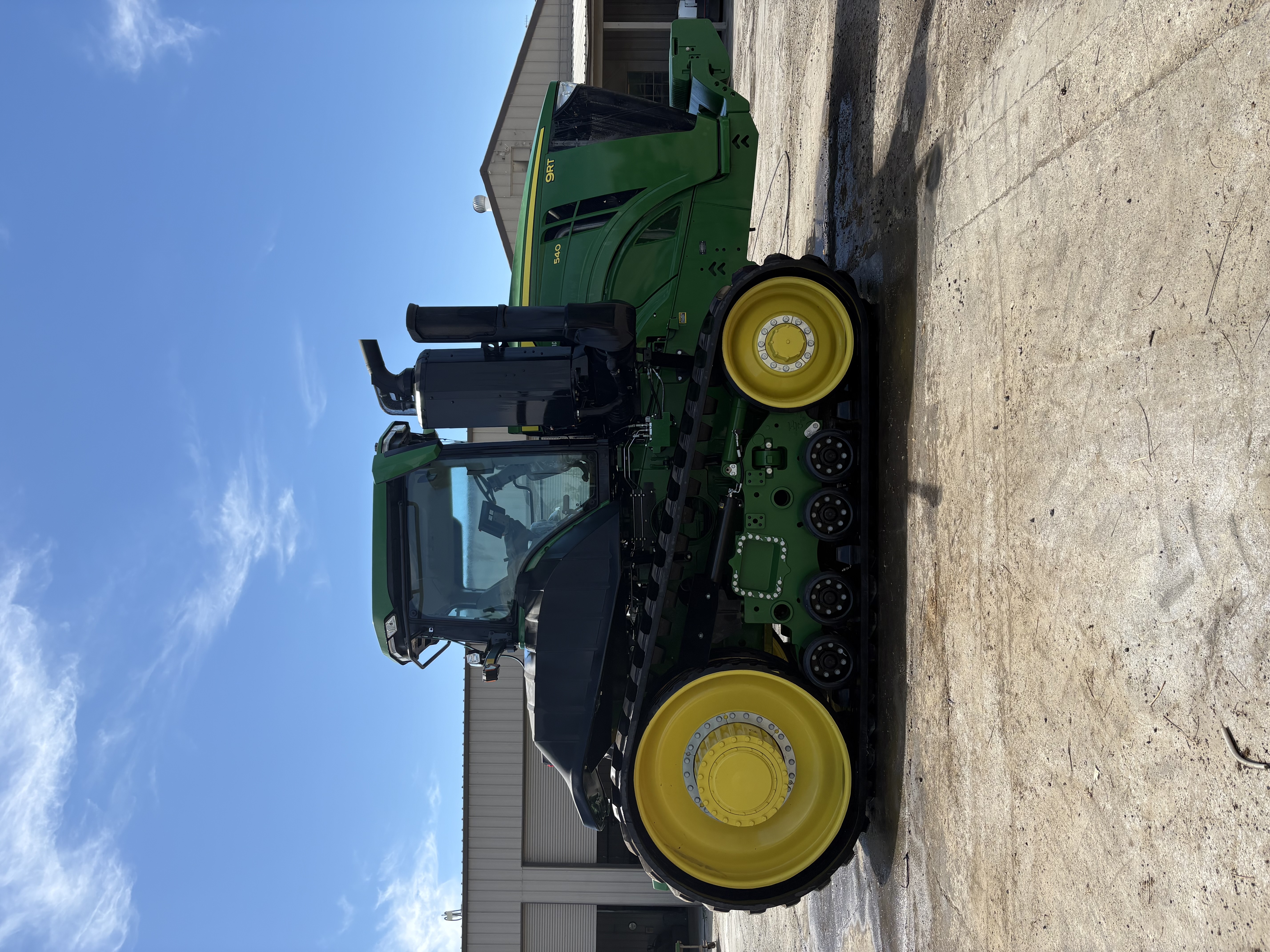 2023 John Deere 9RT540