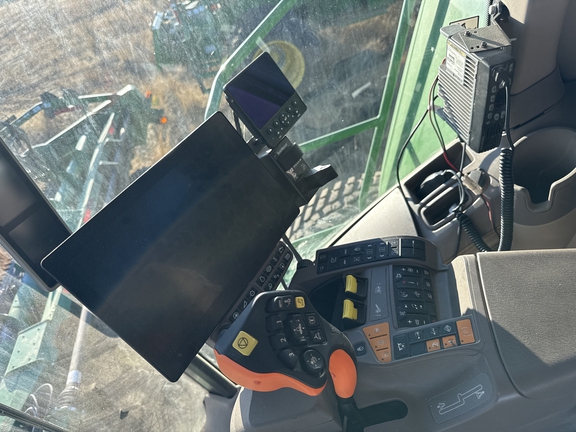 2024 John Deere S780