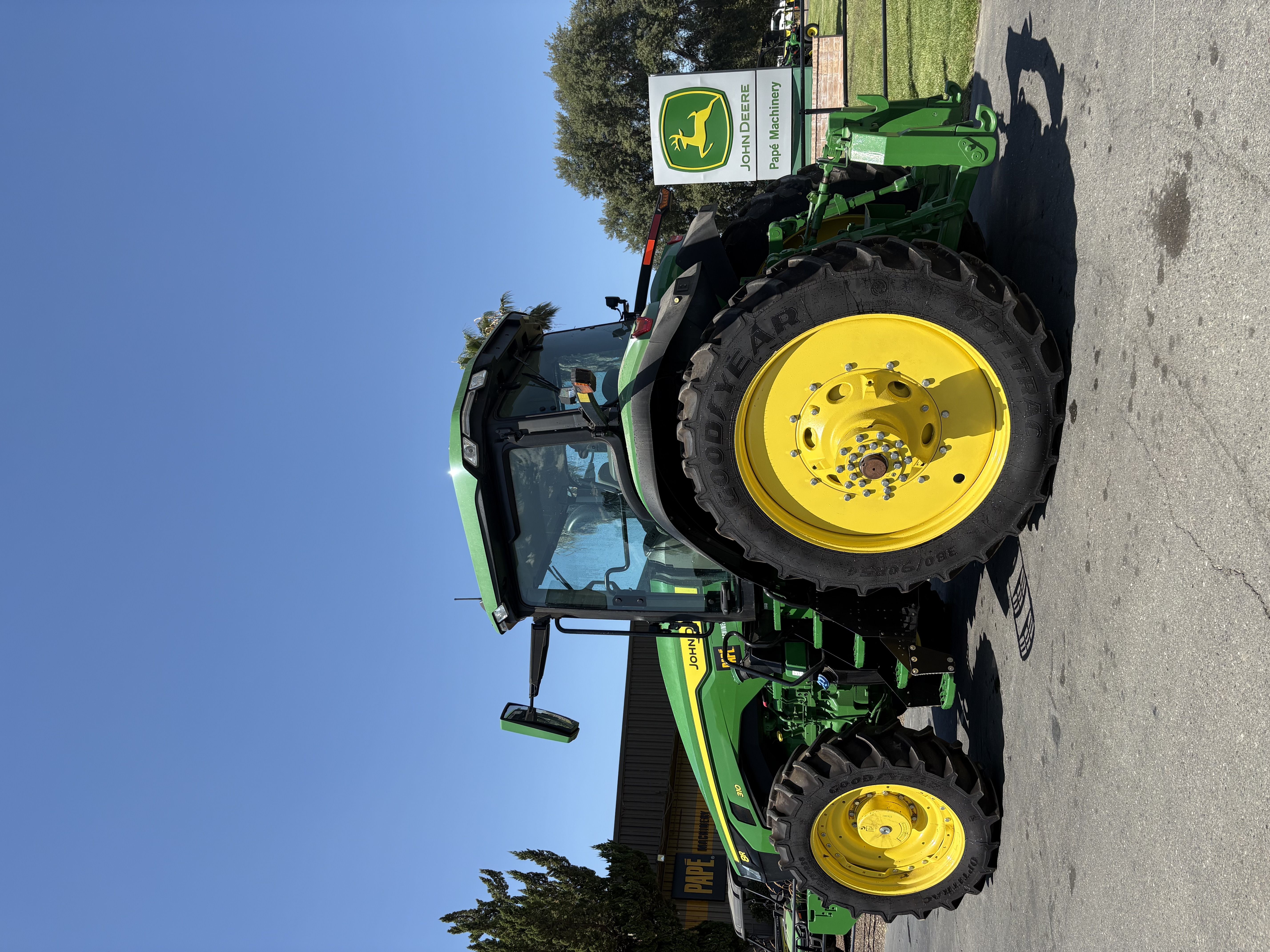 2023 John Deere 8R310