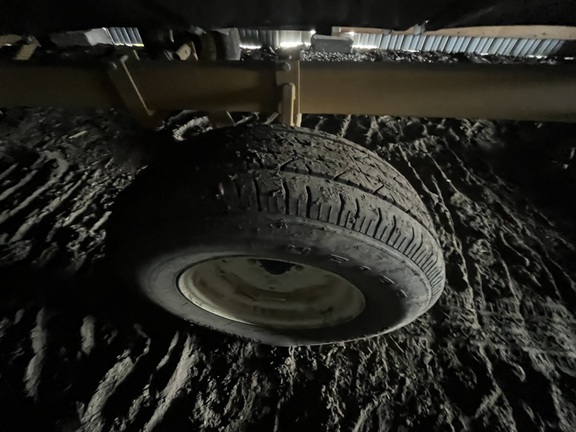 2011 John Deere 630R