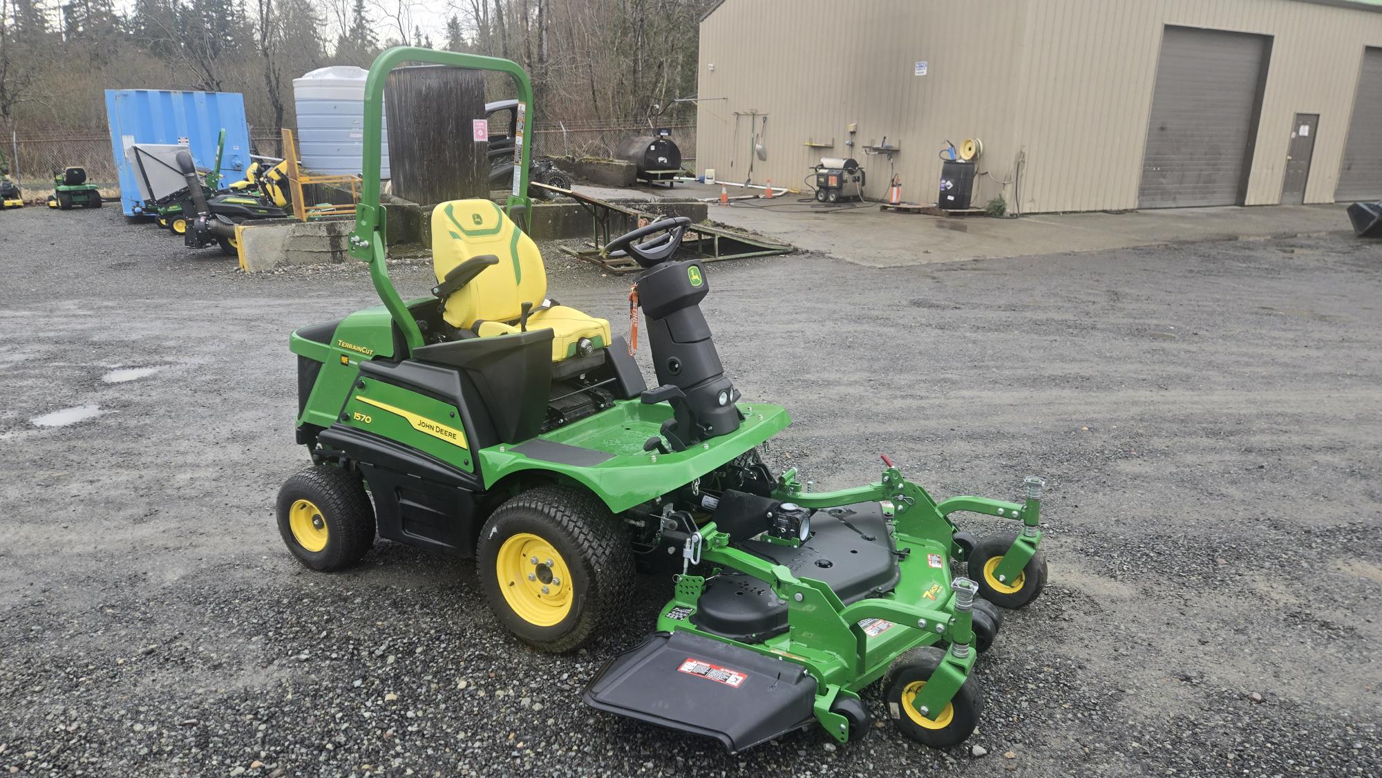 2024 John Deere 1570