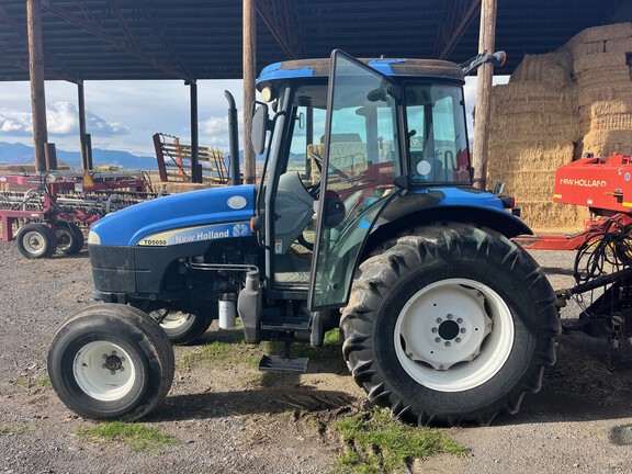 2010 New Holland TD5050