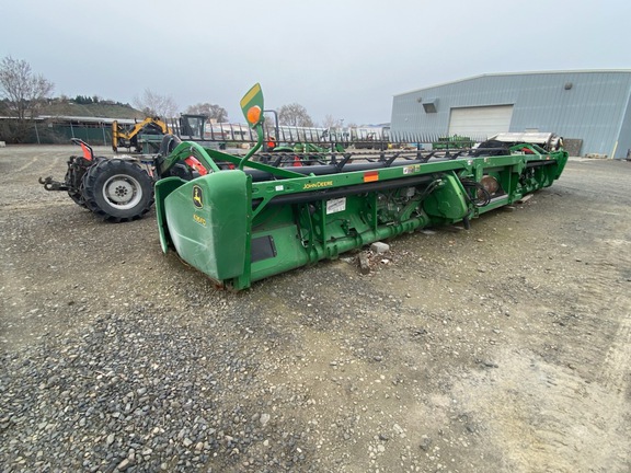 2017 John Deere 635FD