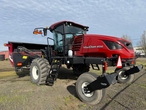 2021 Macdon M1240