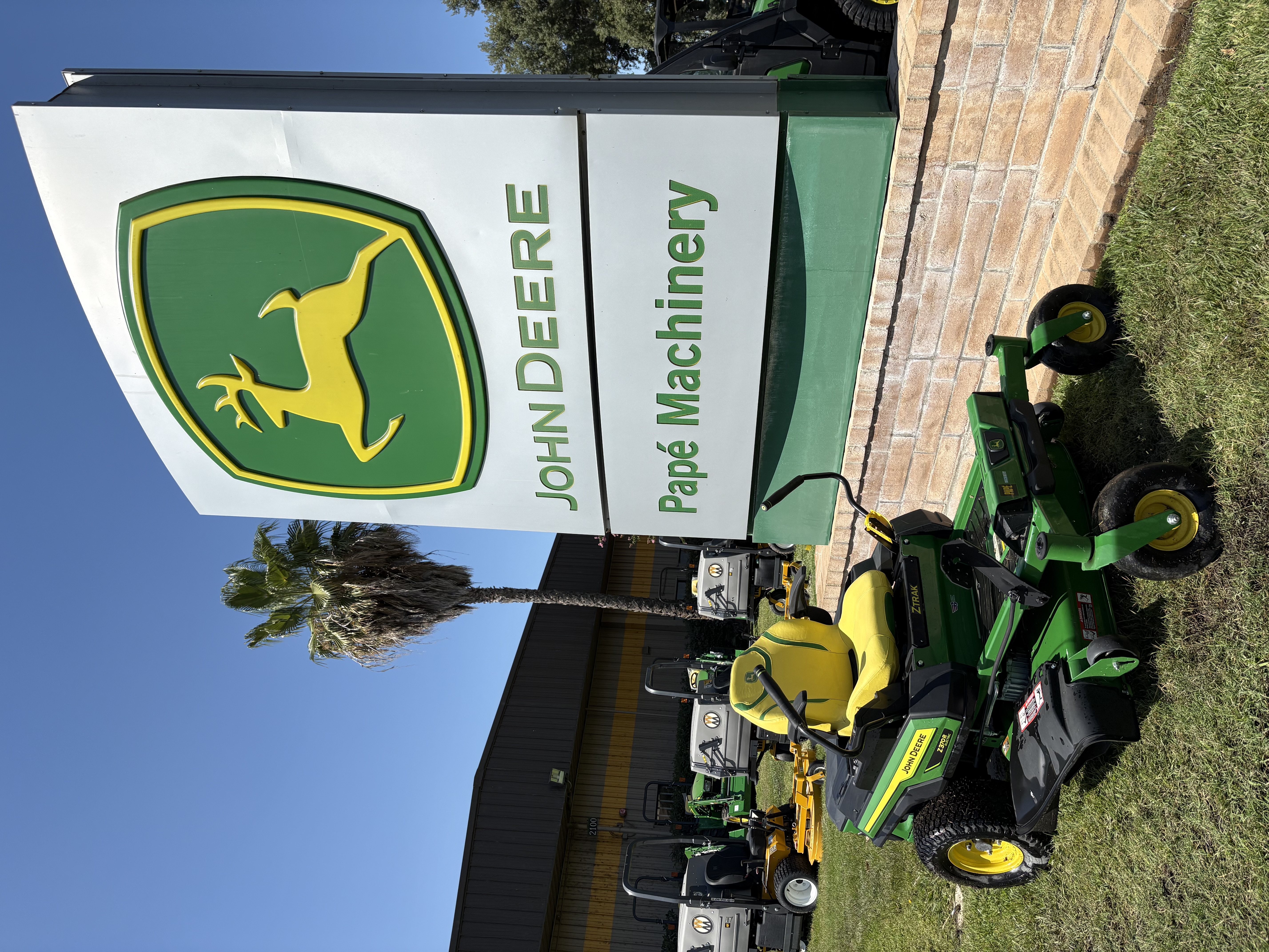 2024 John Deere Z370R