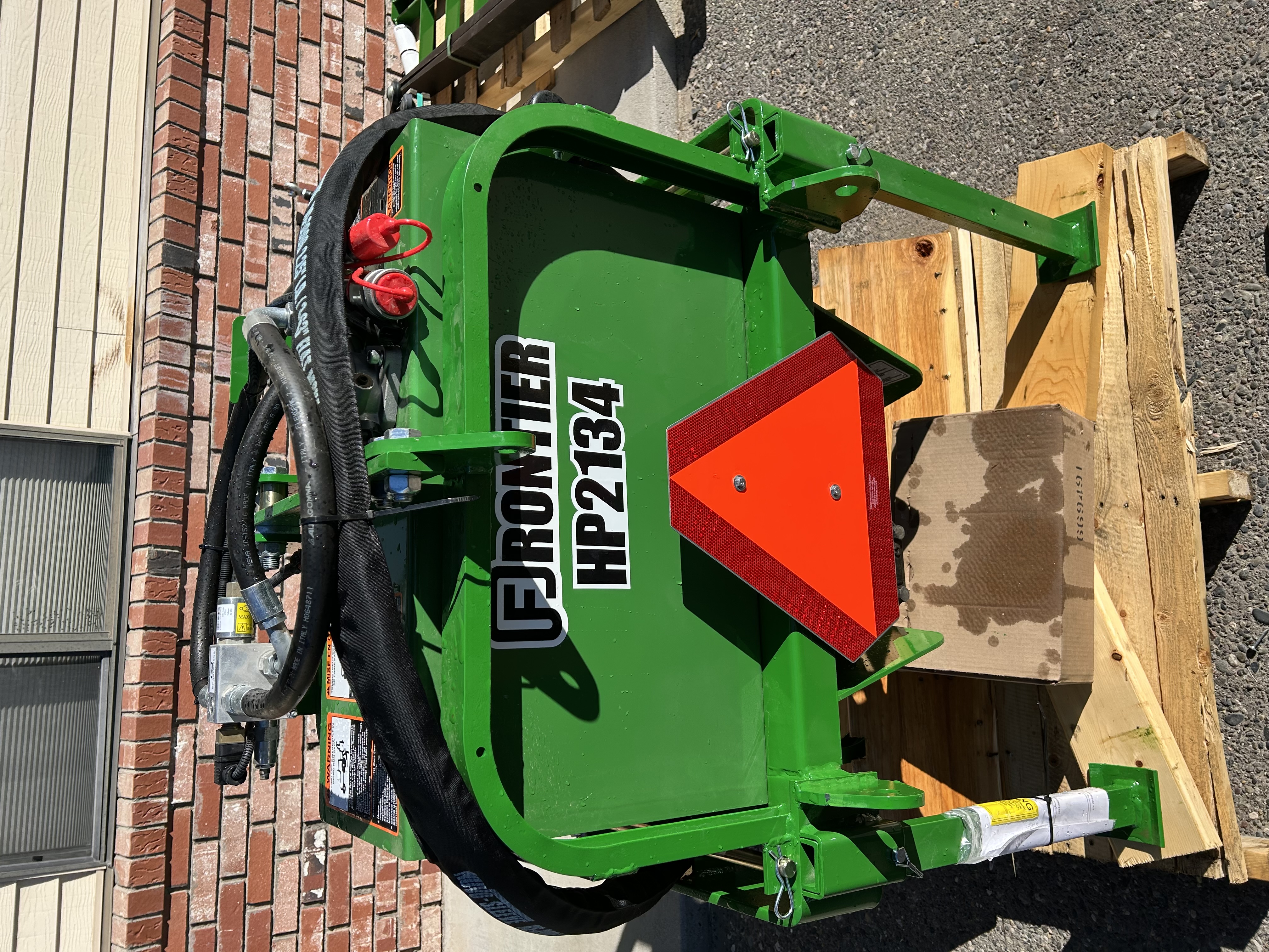 2023 Frontier HP2134