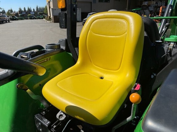 2023 John Deere 3032E