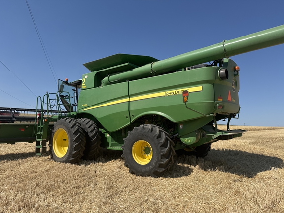 2015 John Deere S670