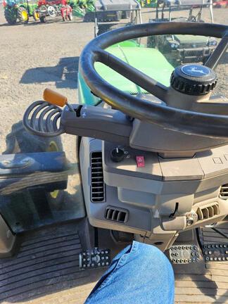 2017 John Deere 6110M
