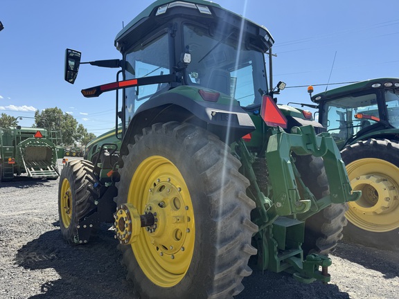 2023 John Deere 8R340