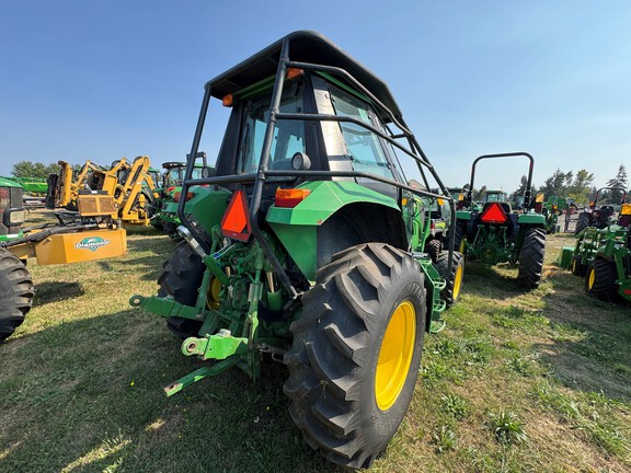 2016 John Deere 6125M