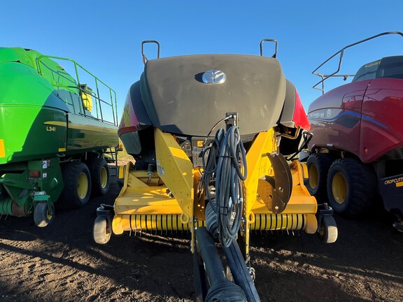 2023 New Holland 340+