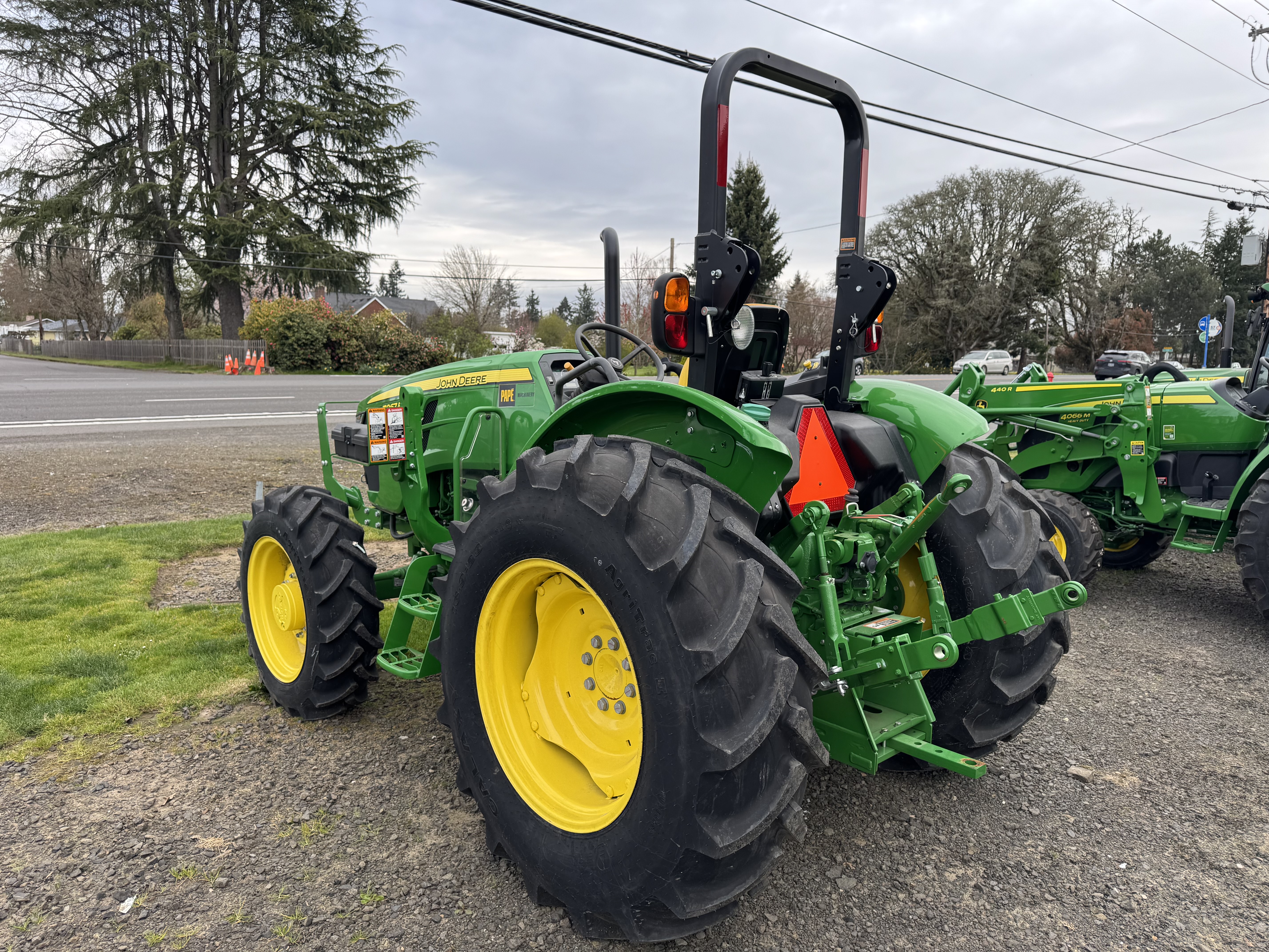 2023 John Deere 5067E