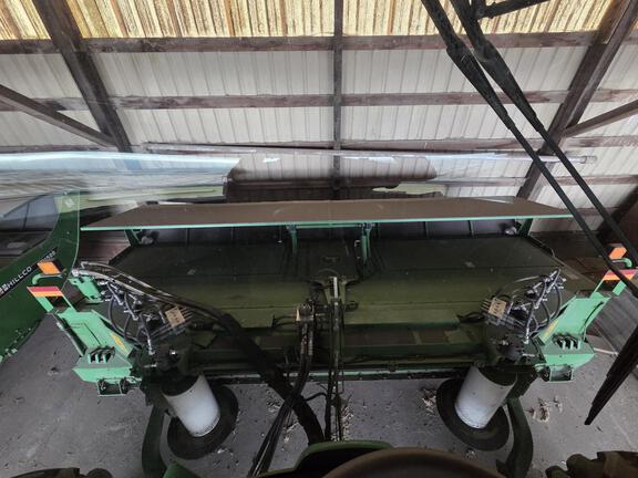 2016 John Deere W235