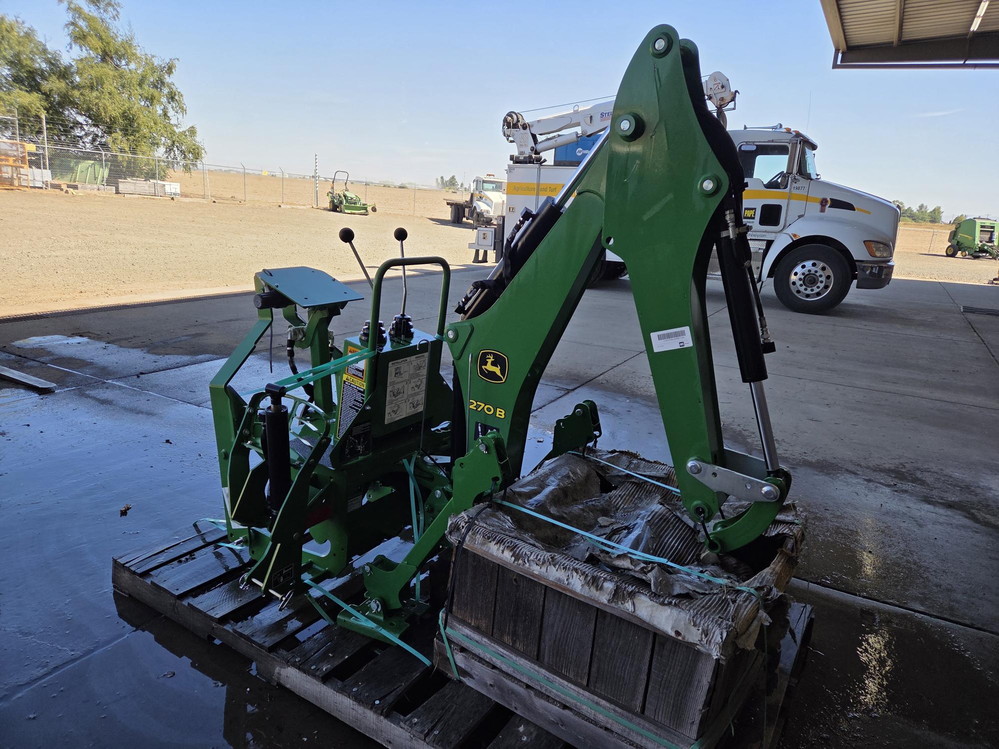 2022 John Deere 270B