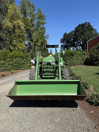 2020 John Deere 6120M