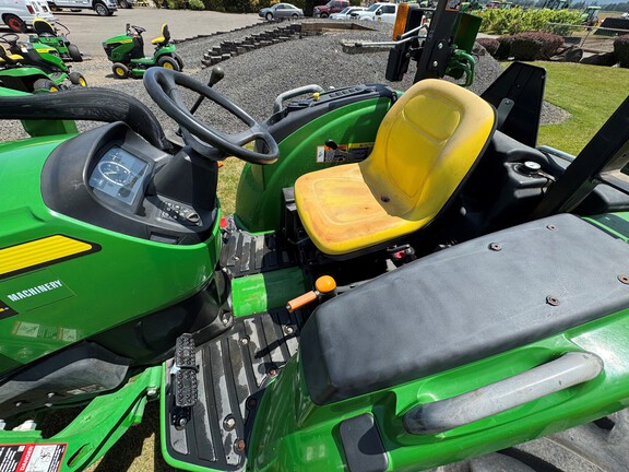 2019 John Deere 4044M