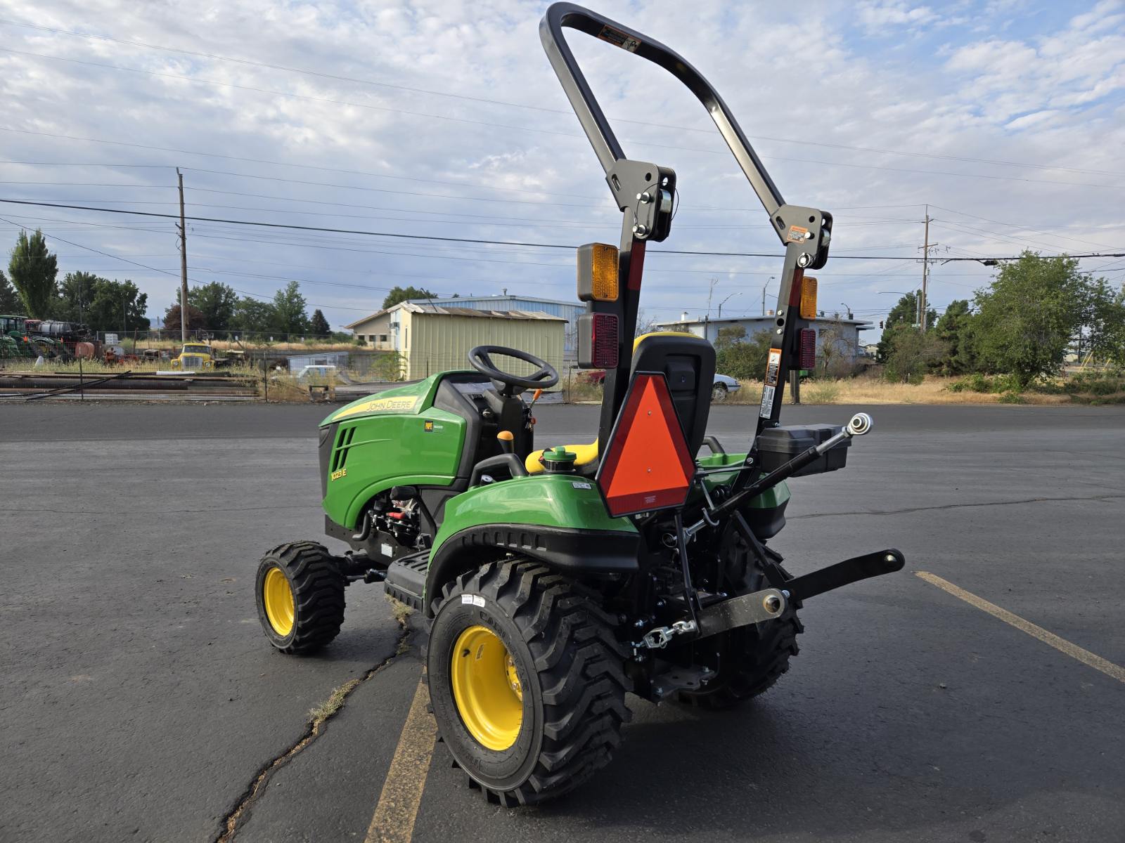 2024 John Deere 1023E