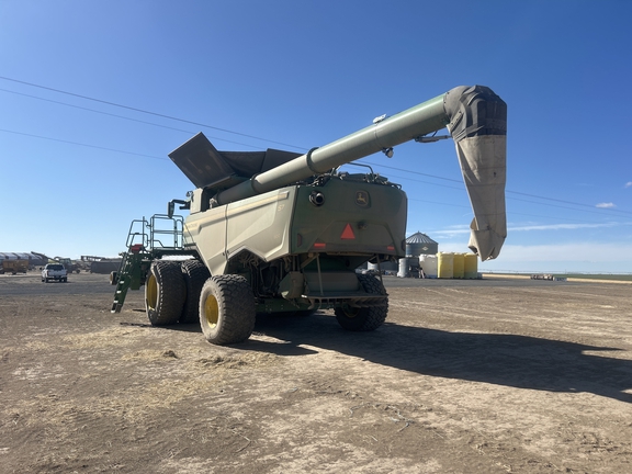 2025 John Deere S7 800