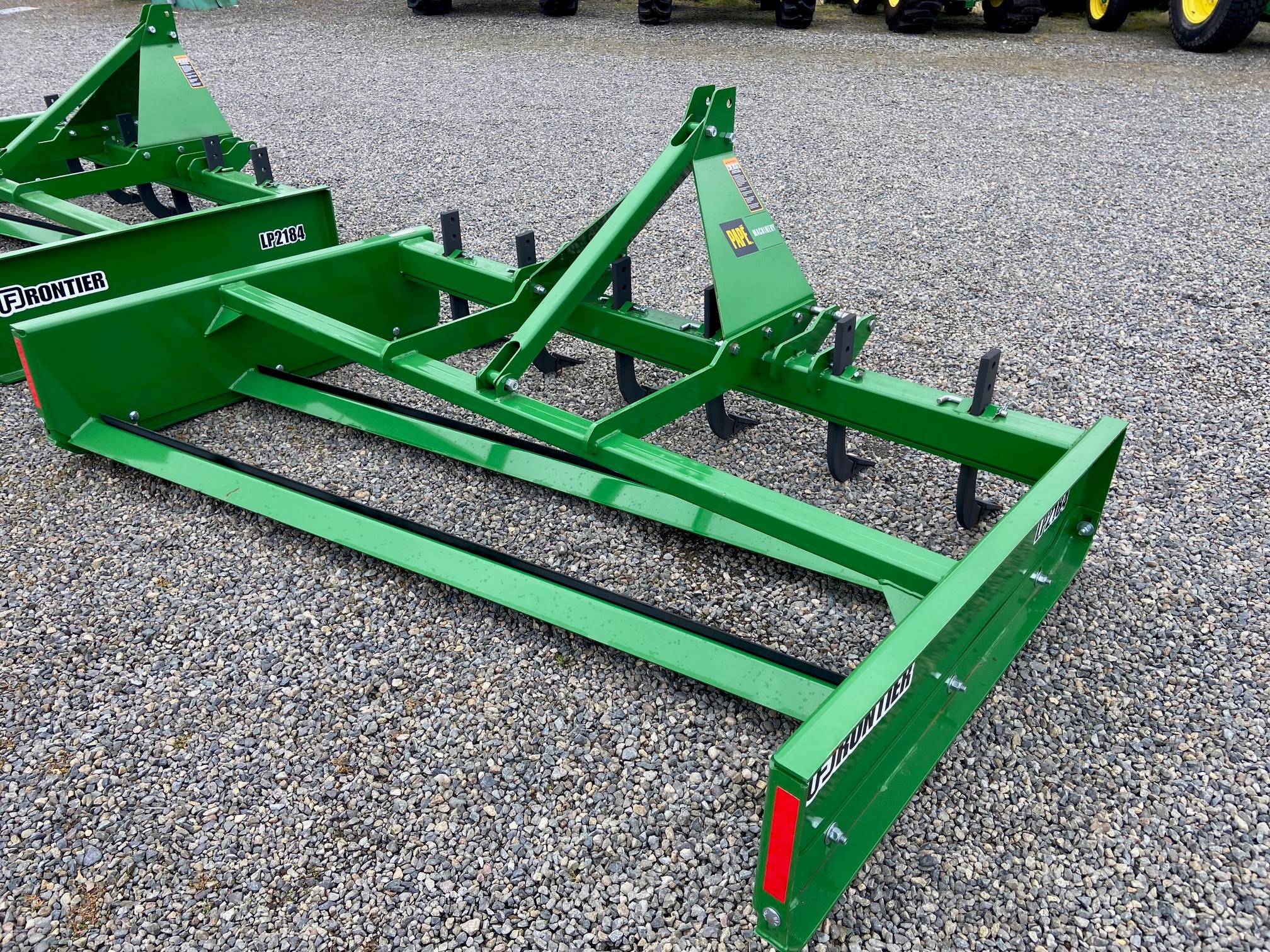 2024 Frontier LP2184