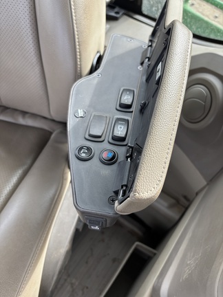 2025 John Deere 9RX640