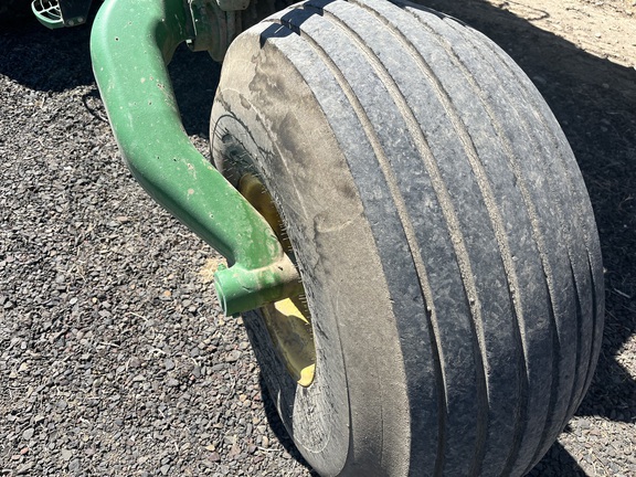 2016 John Deere W235