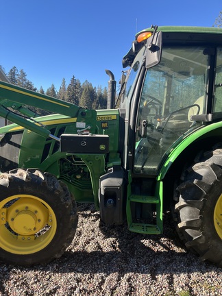 2016 John Deere 5085M