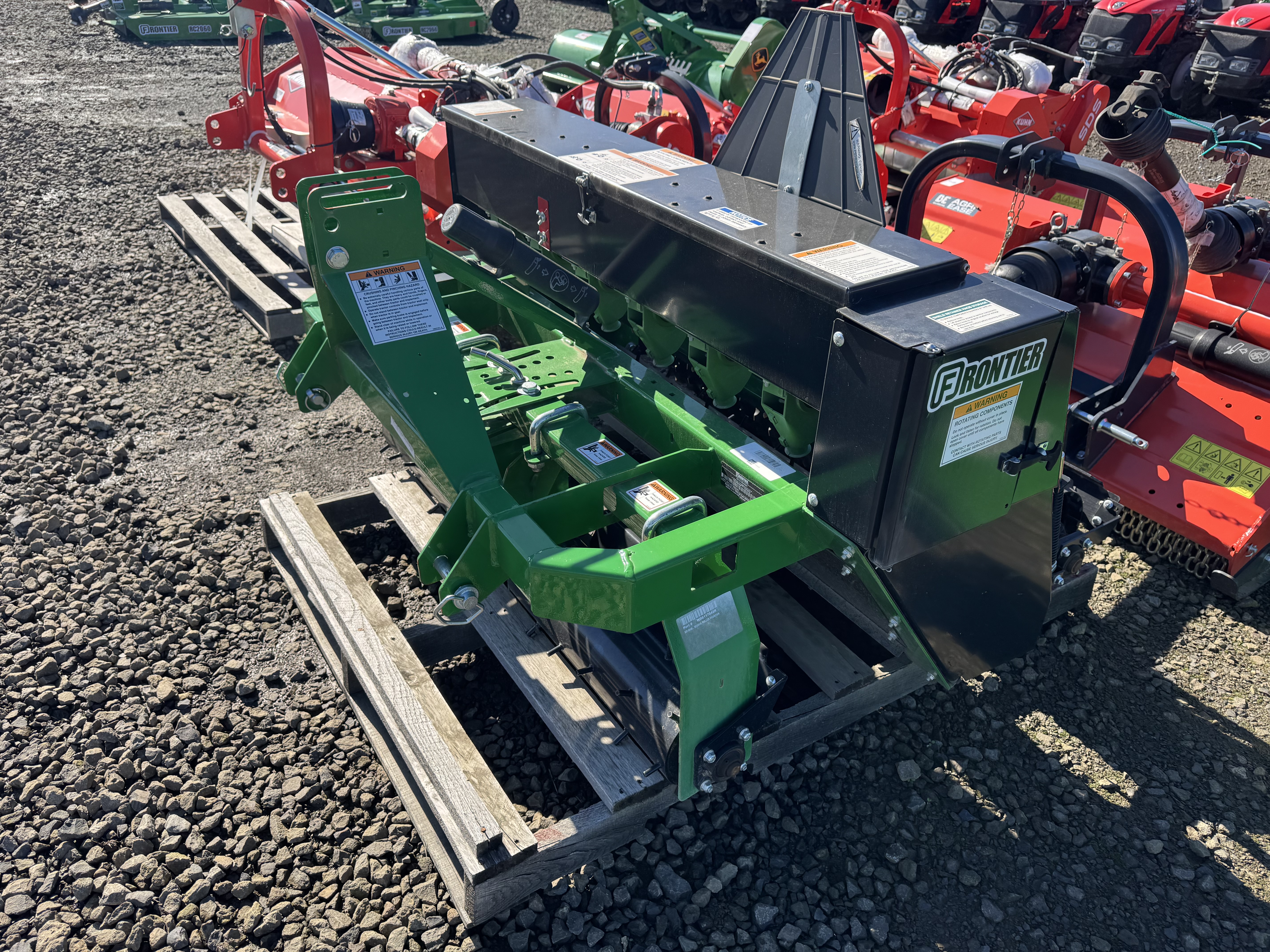 2022 Frontier GS1048