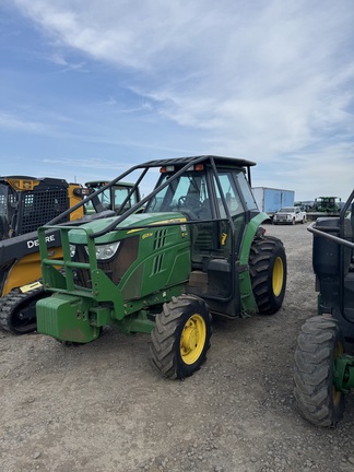 2014 John Deere 6125M