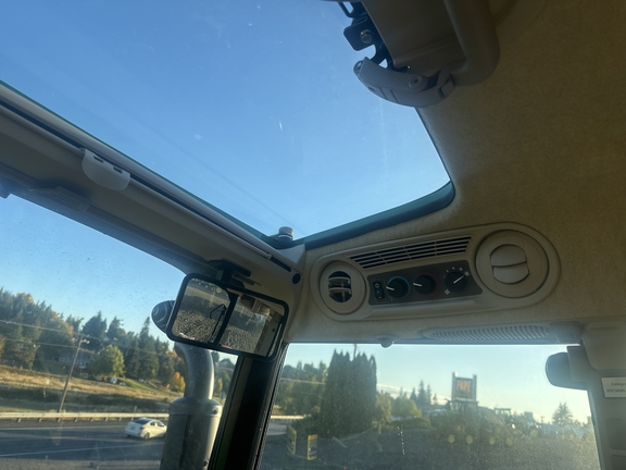 2023 John Deere 5075E