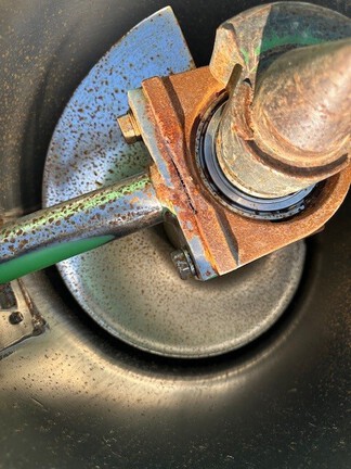 2011 Unverferth 1110