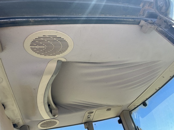 2008 John Deere 7230