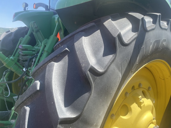 2014 John Deere 7230R