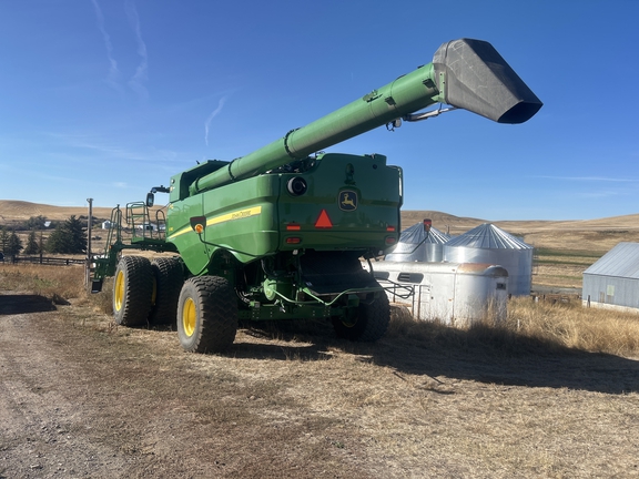 2024 John Deere S780