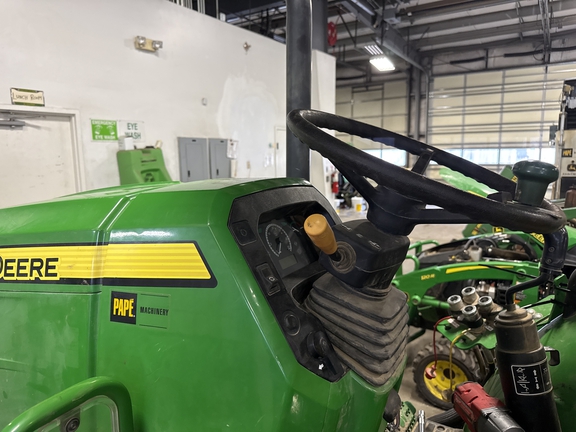 2018 John Deere 5055E