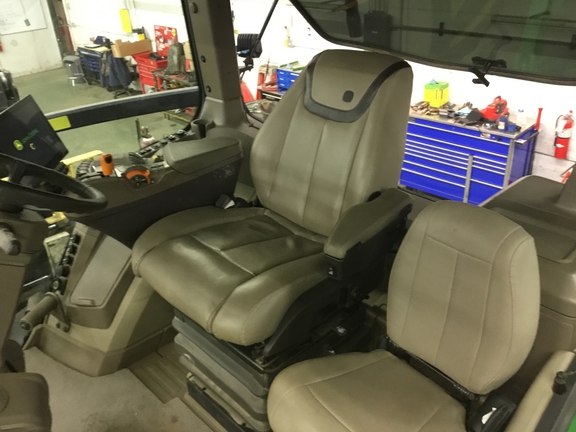 2025 John Deere 8RT340