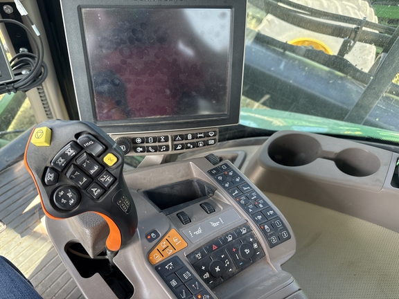 2021 John Deere R4044