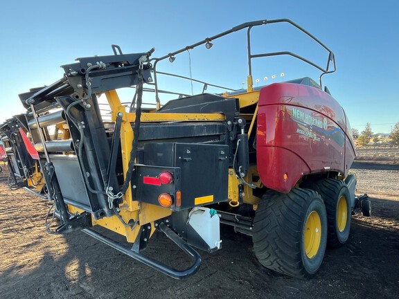 2023 New Holland 340+