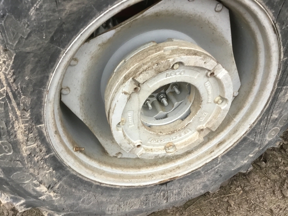 Massey Ferguson 4710