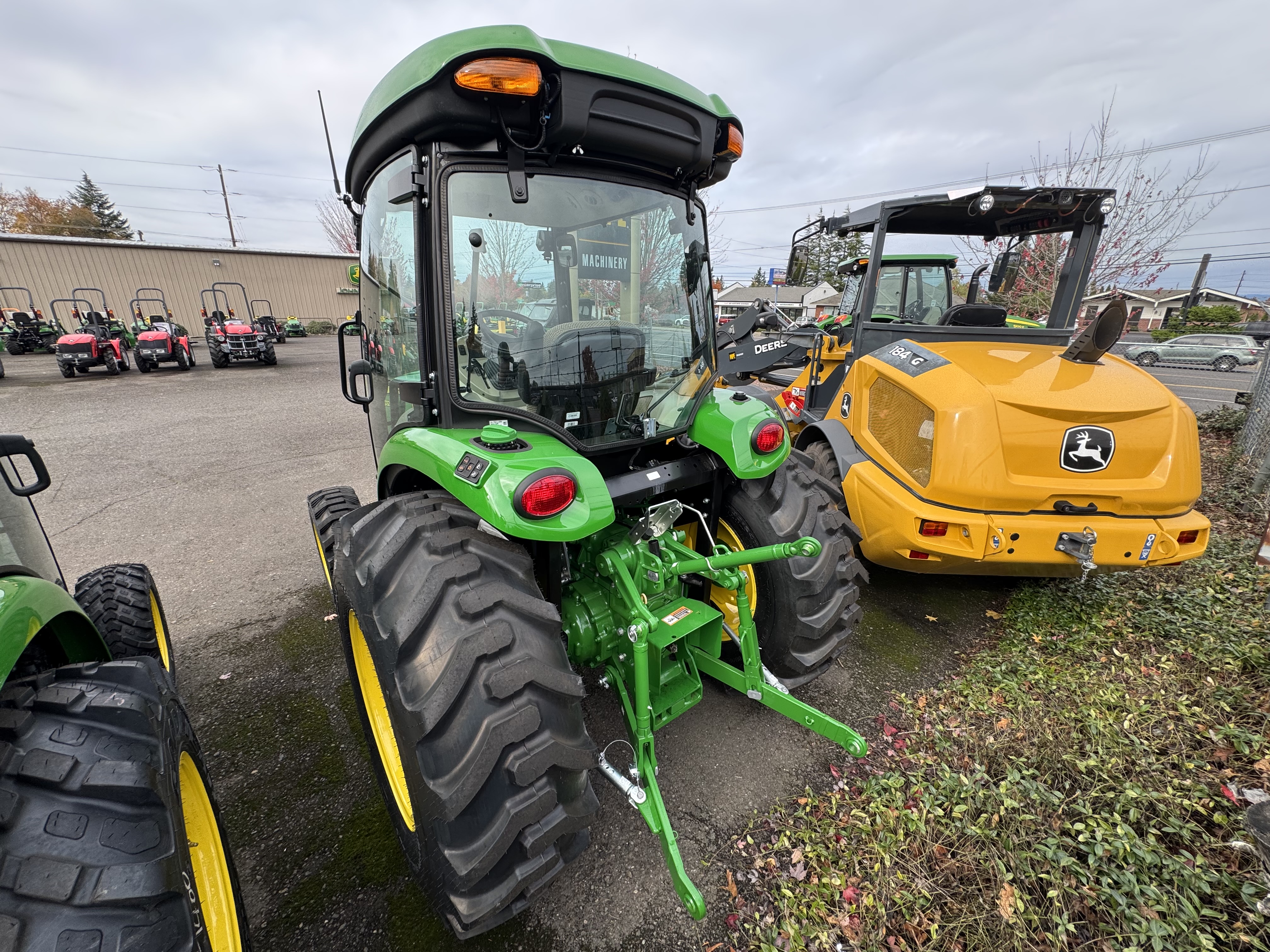 2025 John Deere 4052RC