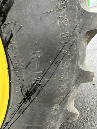 2023 John Deere 8R250